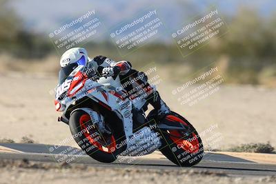 media/Dec-07-2025-CVMA (Sun) [[3e7d2de5dc]]/Race 12- Formula 40 MW and LW/